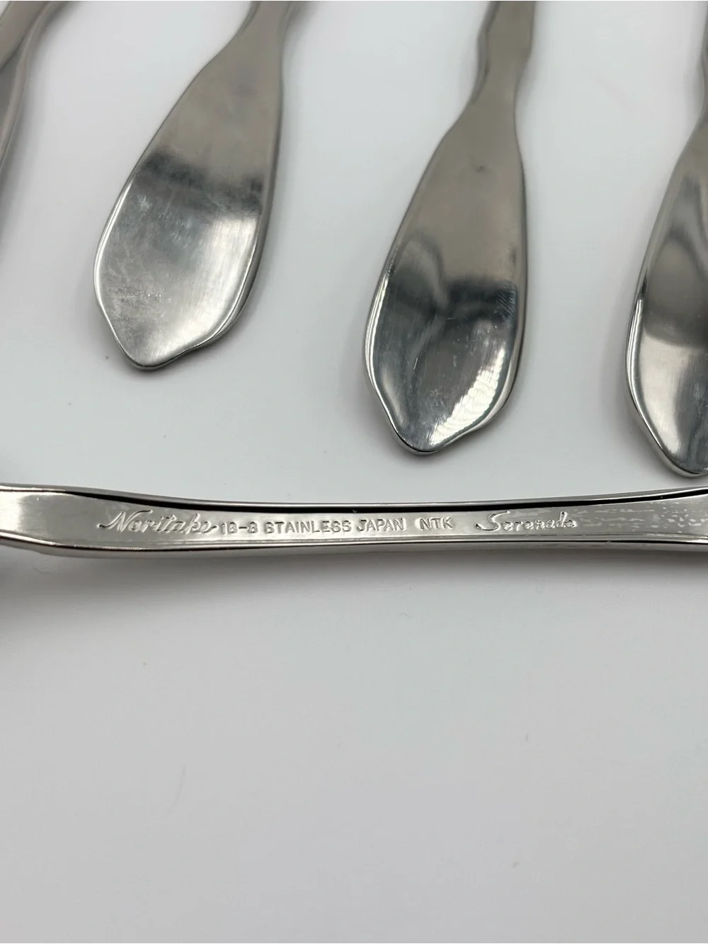 Noritake 18-8 STAINLESS JAPAN‎ Serenade Silver Teaspoons with Ornate Handles